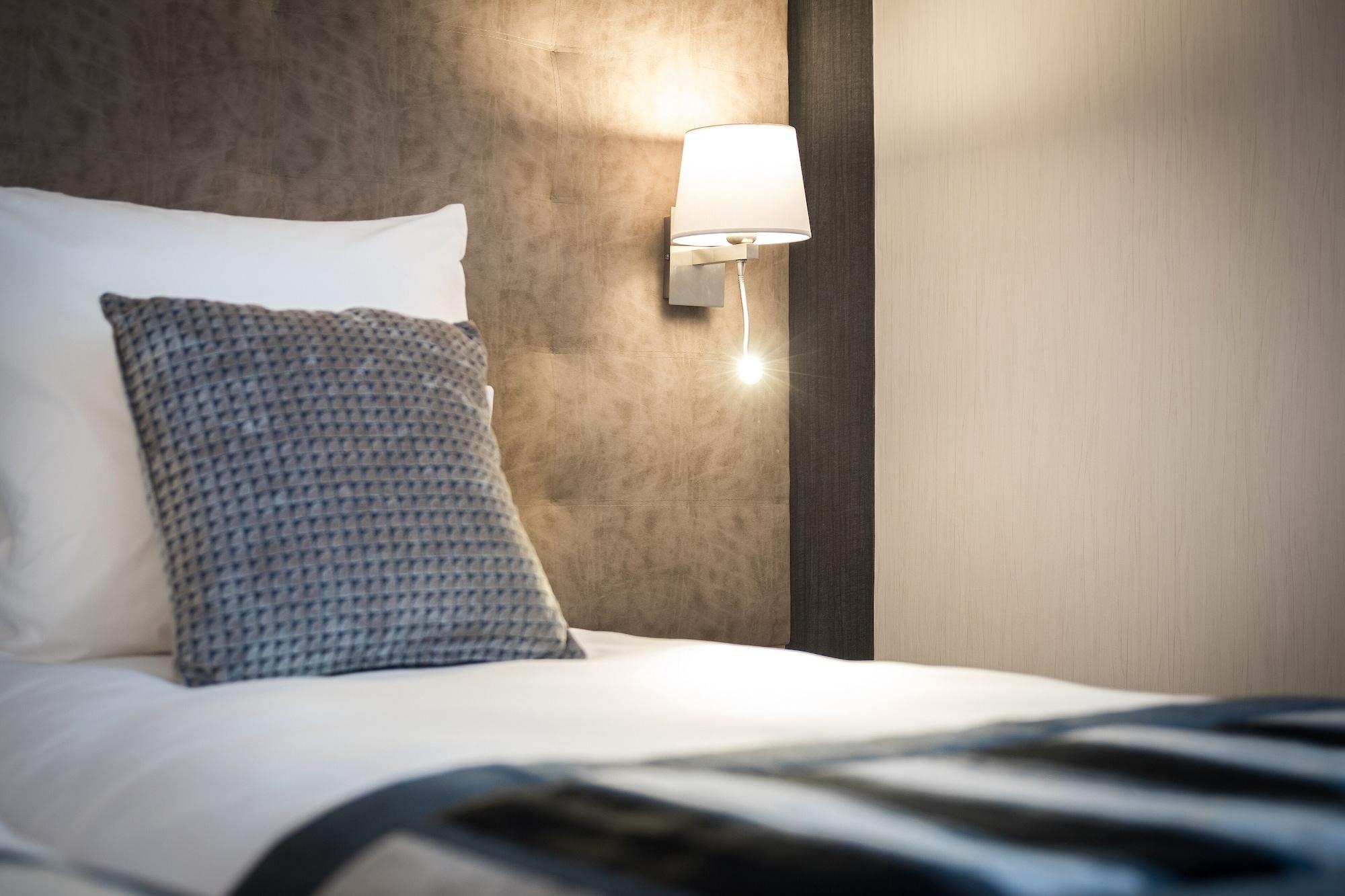 Hotel Le Rive Droite & Spa Lourdes Exterior foto