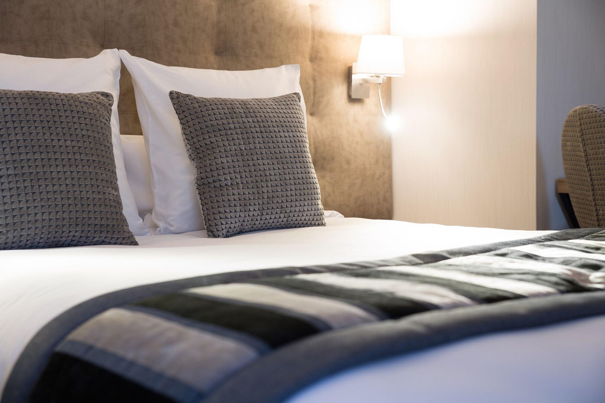 Hotel Le Rive Droite & Spa Lourdes Exterior foto