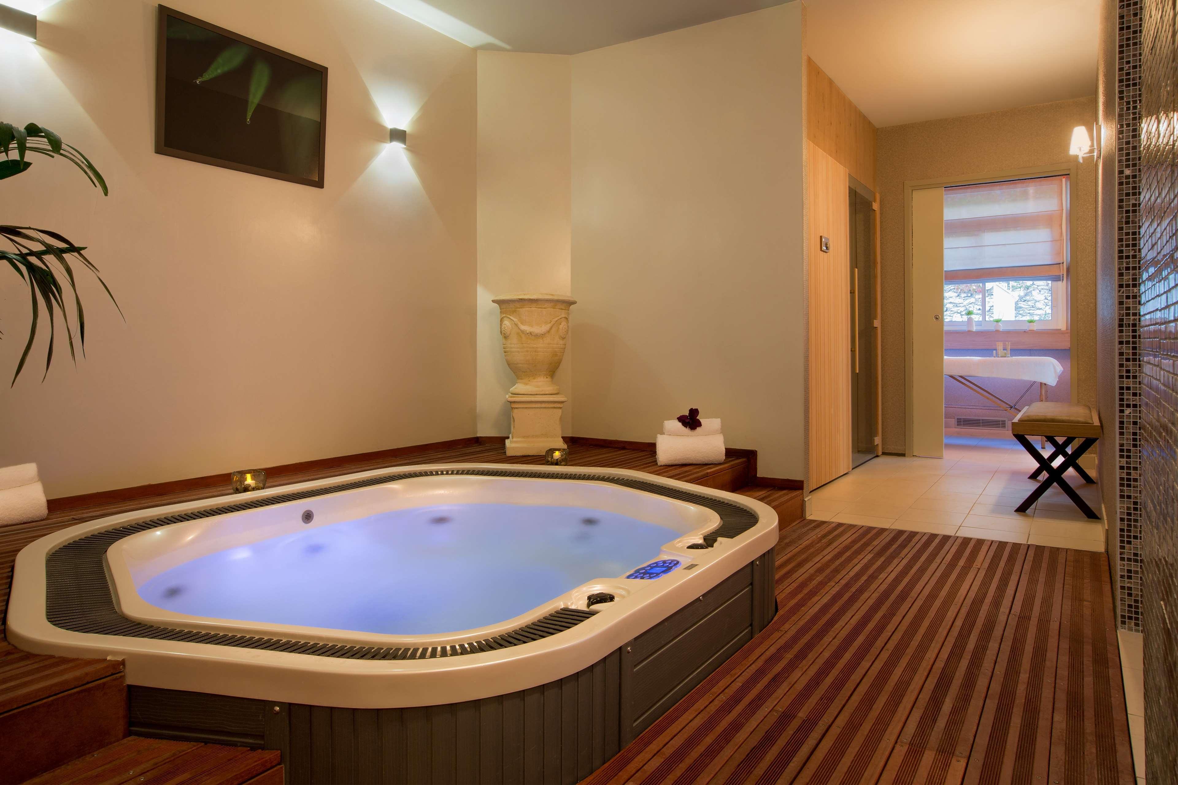 Hotel Le Rive Droite & Spa Lourdes Exterior foto